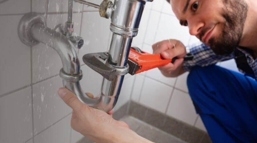 Professional same day plumber services in De Kalb, TX